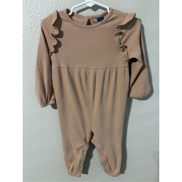 ❤️Old Navy Ribbed Knit Ruffle Trim Romper - Picture 1 of 3